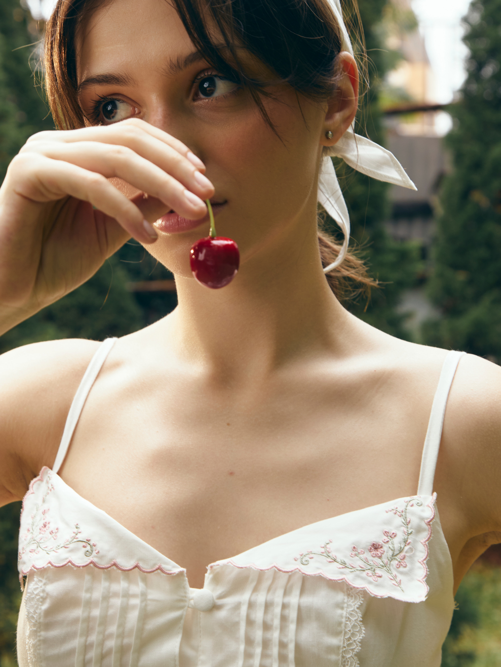 Clover Top - White Petal